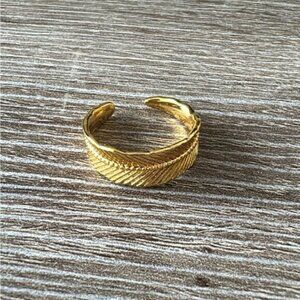 Bohemian leaf ring N179